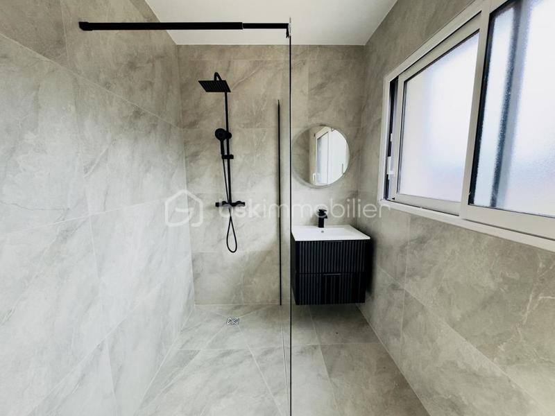 Maison - 120 m² - 4 pièces