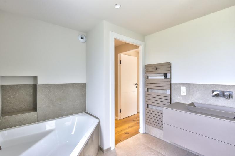 Maison contemporaine - 200 m² - 5 pièces