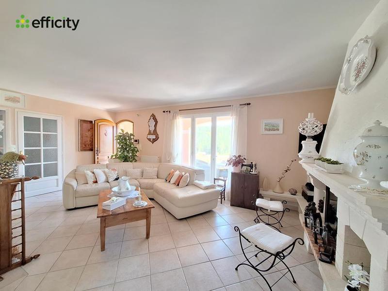 Villa - 168 m² - 6 pièces