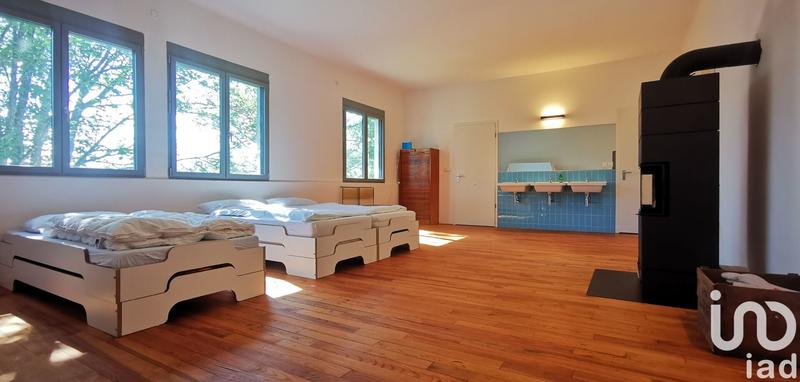 Maison - 204 m² - 5 pièces