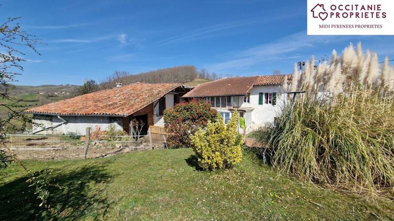 Maison - 161 m² - 8 pièces