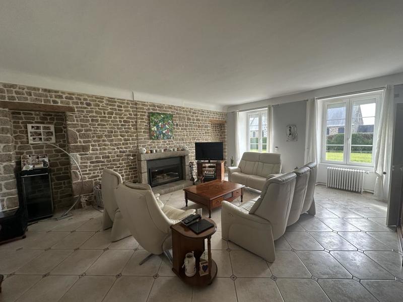 Maison - 308 m² - 10 pièces