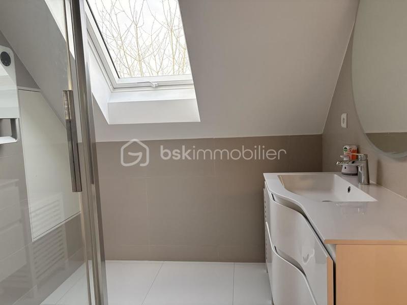 Pavillon - 138 m² - 7 pièces