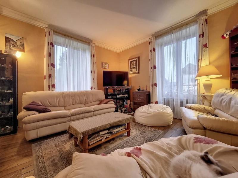 Maison - 186 m² - 6 pièces