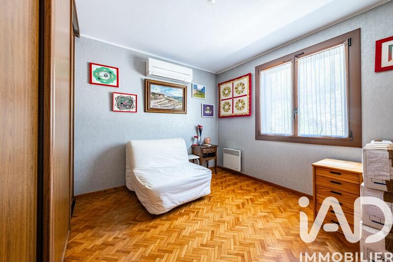 Maison - 140 m² - 7 pièces