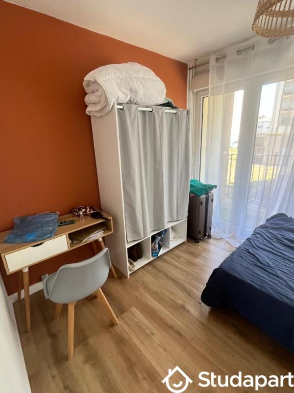 Chambre - 10 m² - 1 pièce