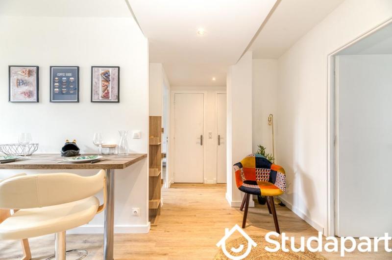 Chambre - 11 m² - 1 pièce