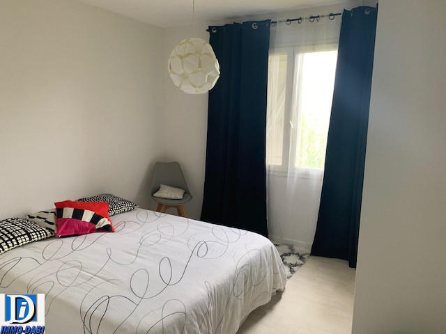 Villa - 90 m² - 5 pièces