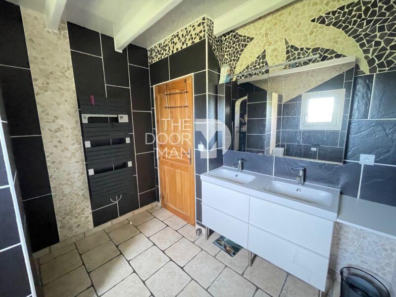 Pavillon - 167 m² - 5 pièces