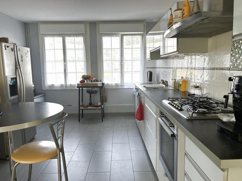 Propriété - 178 m² - 8 pièces