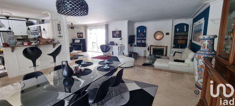 Maison - 170 m² - 5 pièces