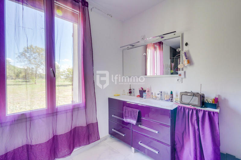 Maison en pierre - 340 m² - 11 pièces