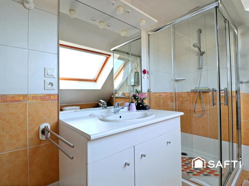 Maison - 352 m² - 12 pièces