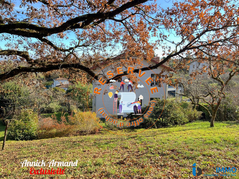 Maison - 96 m² - 5 pièces