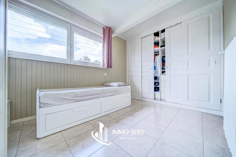 Appartement - 95 m² - 5 pièces