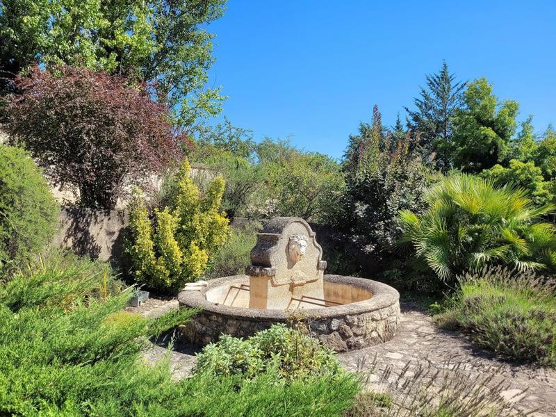 Maison - 283 m² - 8 pièces