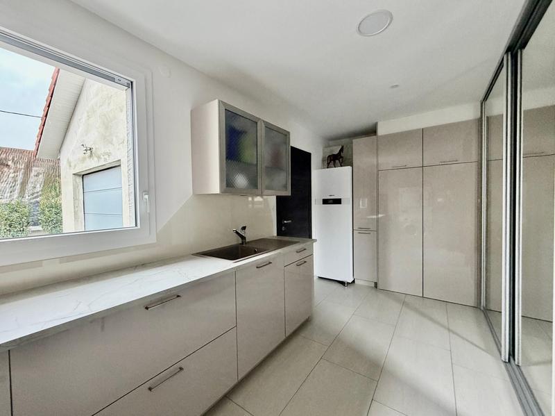 Maison - 192 m² - 7 pièces