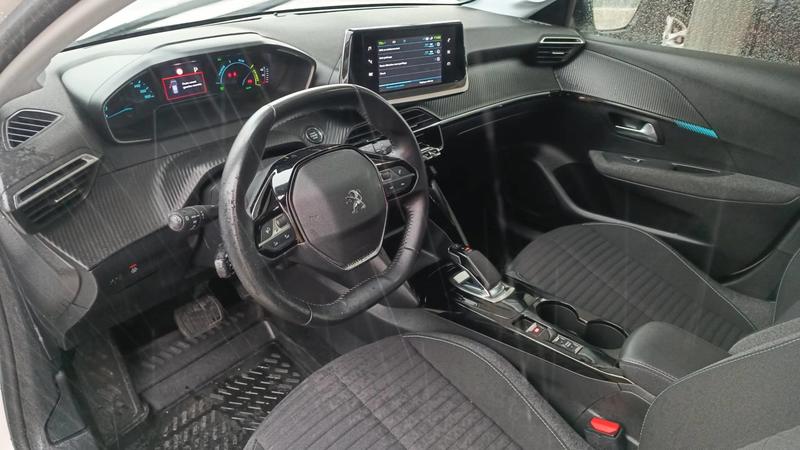 Peugeot E-208 136 50kWh Style