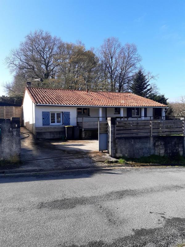 Maison - 90 m² - 5 pièces