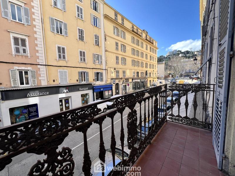 Appartement - 166 m² - 4 pièces