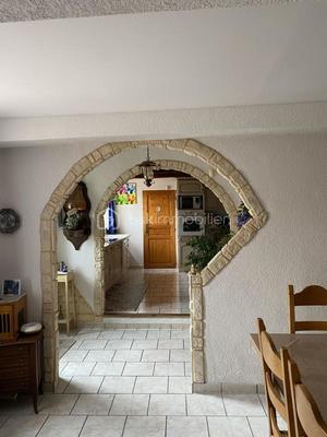 Maison - 180 m² - 6 pièces