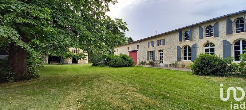 Maison - 263 m² - 5 pièces