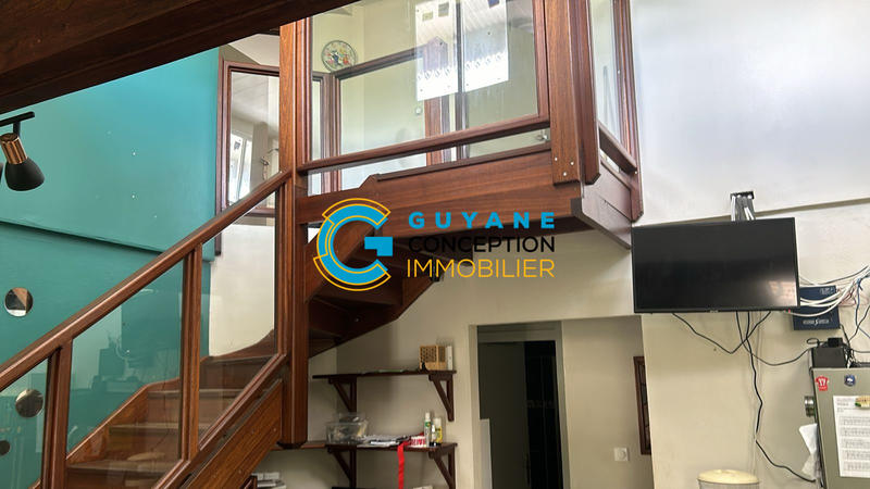 Maison - 136 m² - 7 pièces