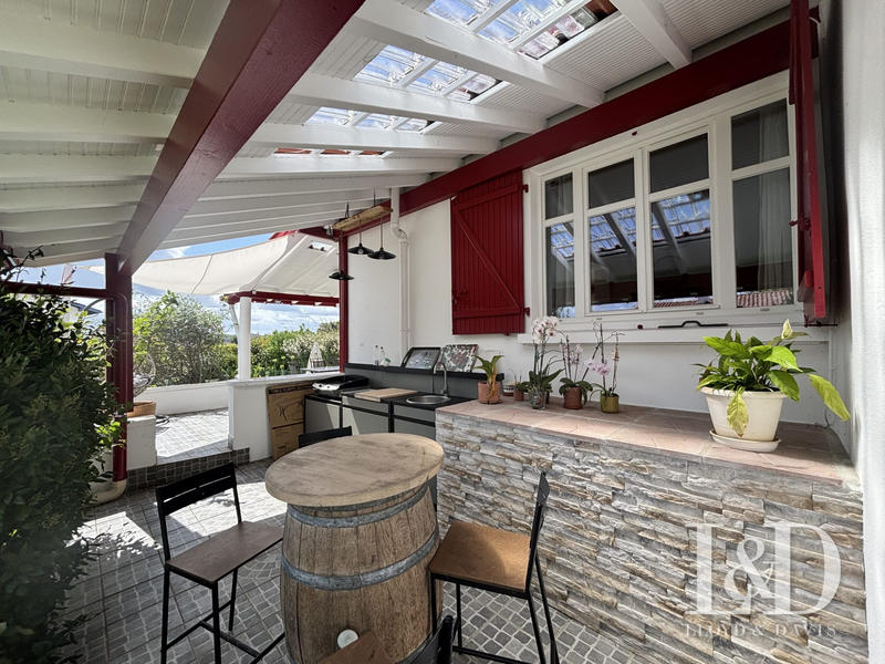 Maison contemporaine - 145 m² - 6 pièces