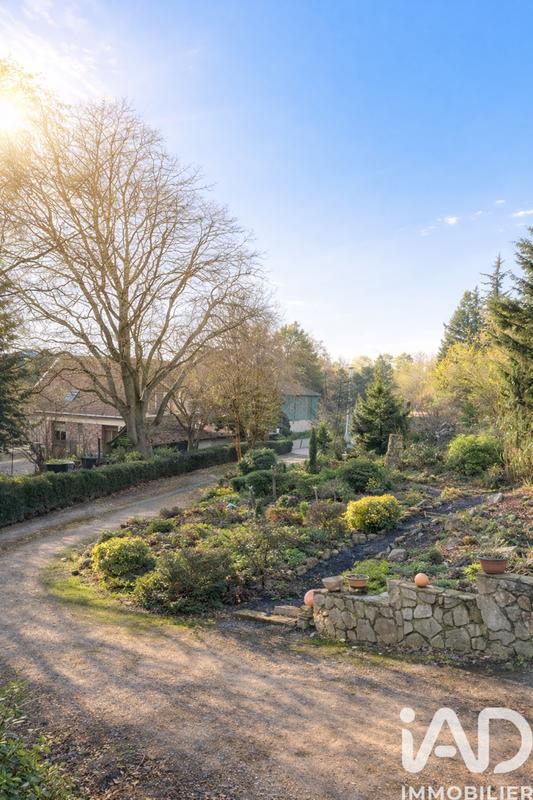 Maison - 218 m² - 6 pièces