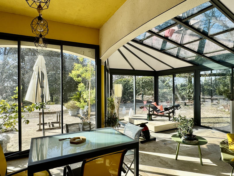 Maison - 265 m² - 7 pièces