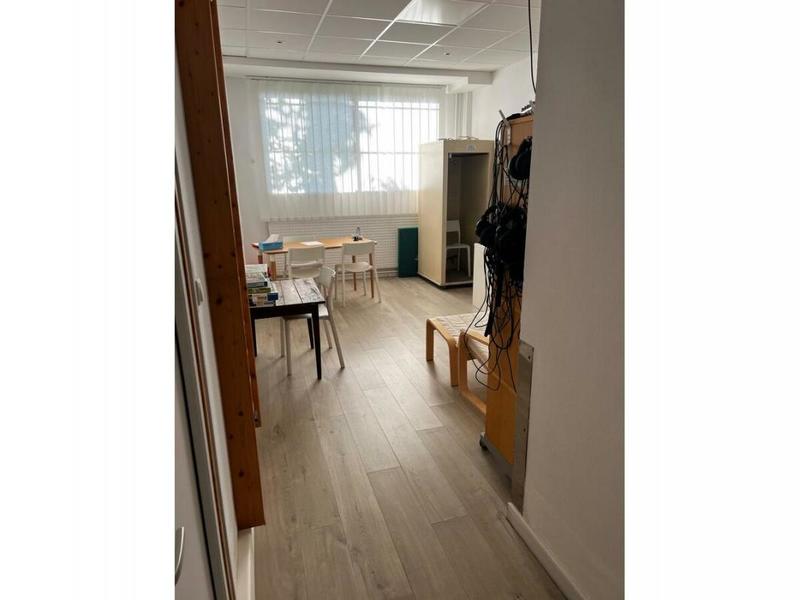 Local commercial - 252 m² - 11 pièces