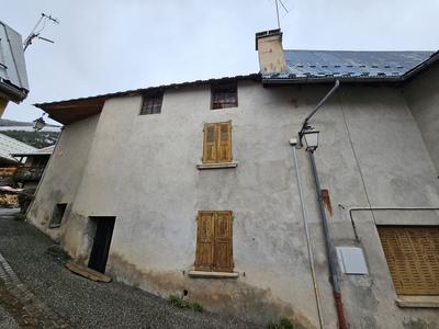 Maison ancienne - 188 m² - 3 pièces