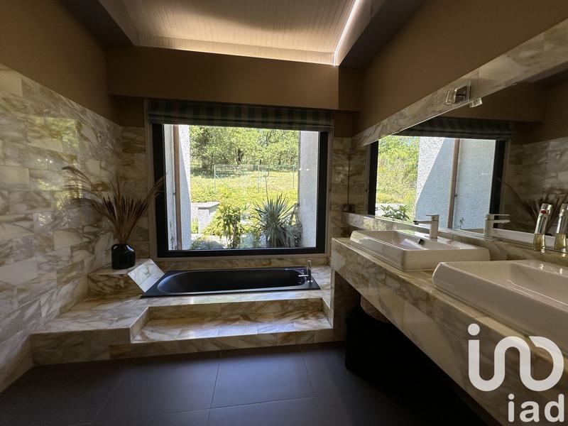 Maison de maîtres - 139 m² - 6 pièces