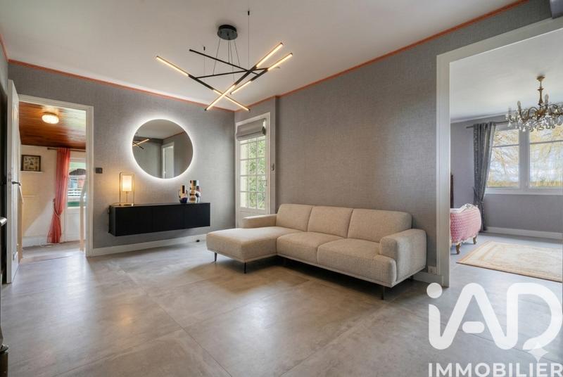 Maison - 180 m² - 7 pièces