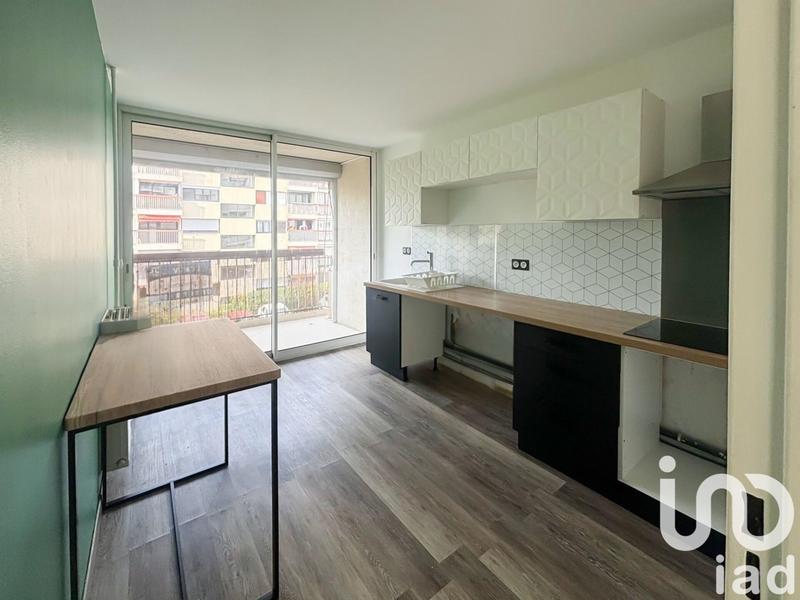 Appartement - 80 m² - 4 pièces