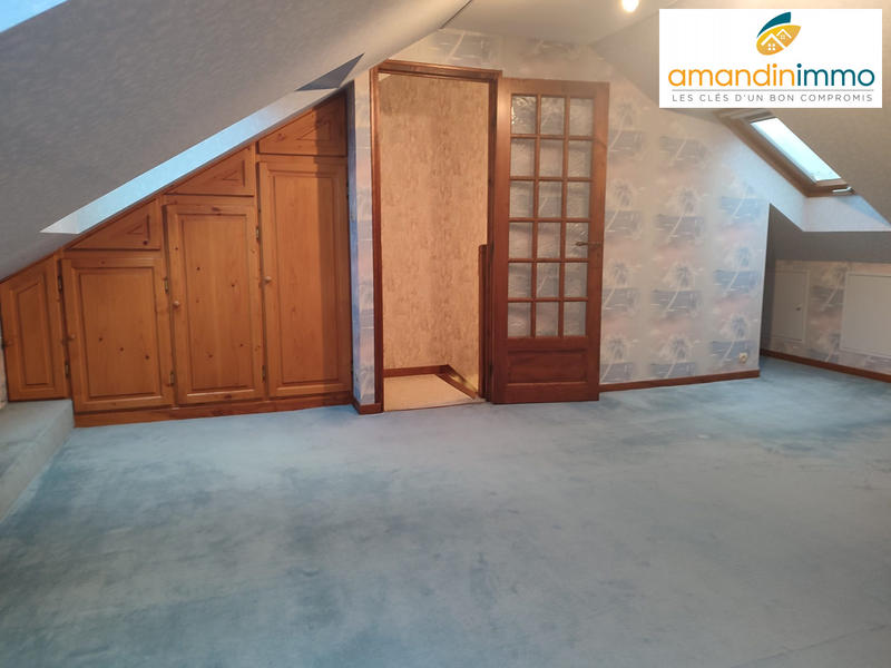 Maison - 95 m² - 5 pièces