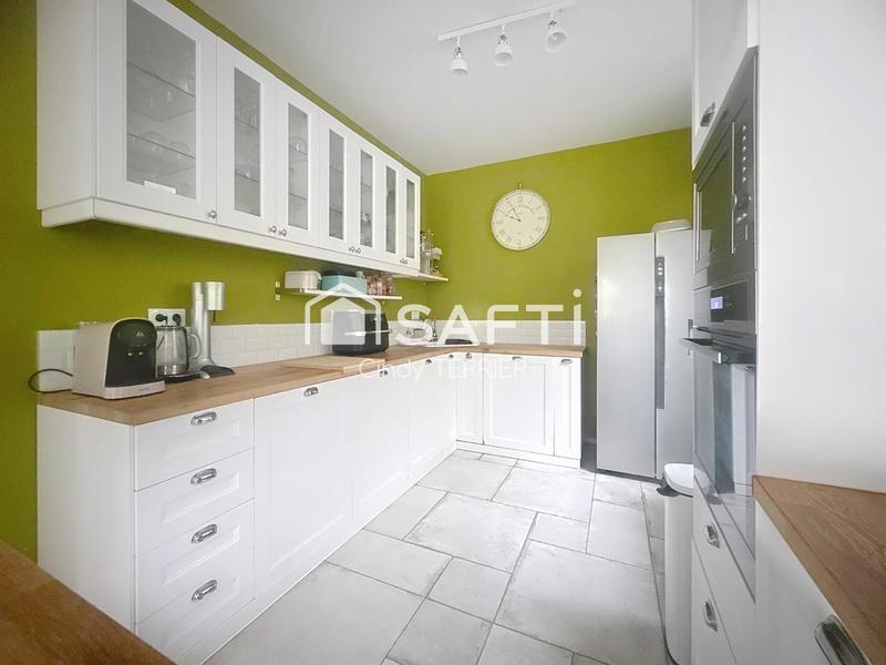 Maison de maîtres - 242 m² - 7 pièces