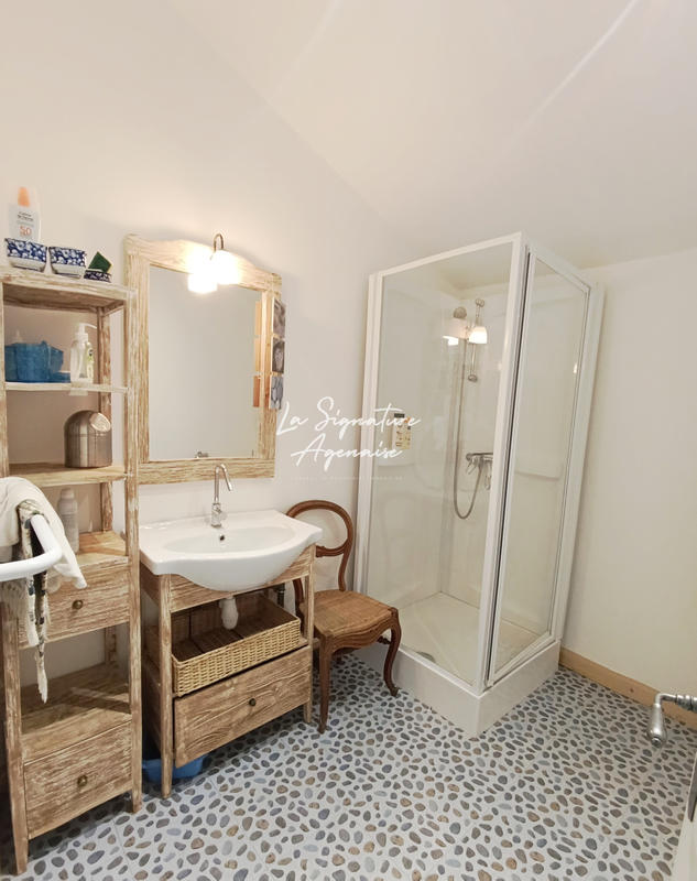 Propriété - 297 m² - 10 pièces