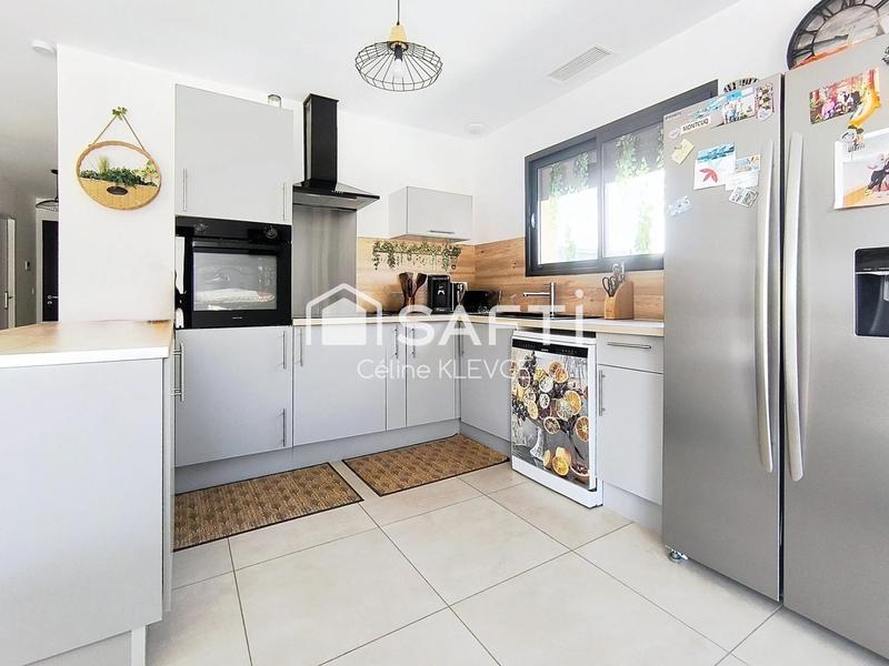 Maison - 97 m² - 5 pièces