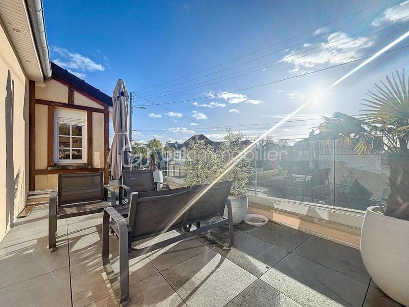 Demeure - 227 m² - 7 pièces