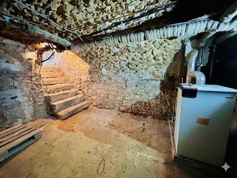 Maison - 167 m² - 8 pièces