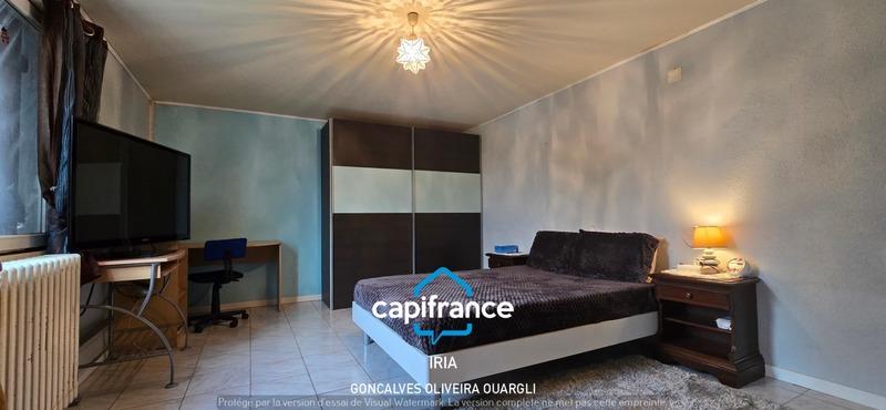 Maison - 200 m² - 5 pièces