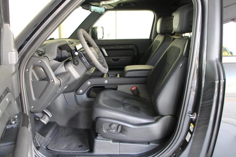 Land Rover Defender 90 5.0 V8 P525