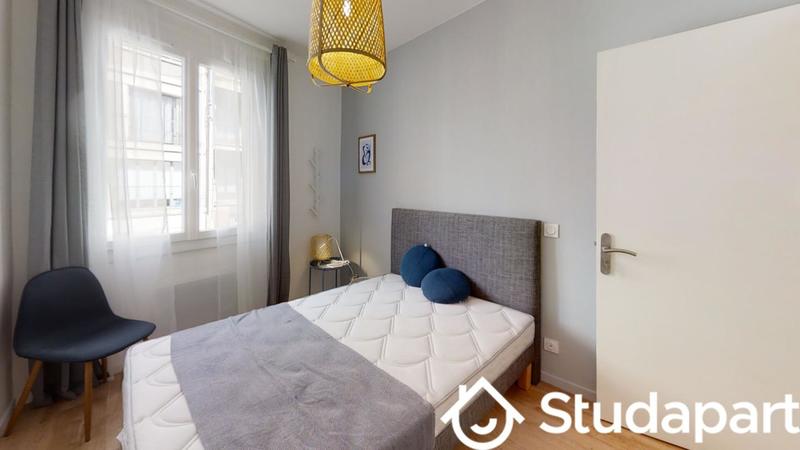 Chambre - 13 m² - 1 pièce