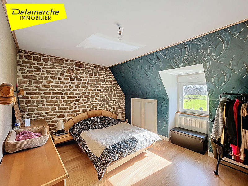 Maison - 177 m² - 8 pièces