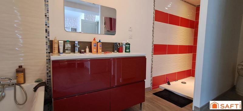 Maison - 230 m² - 7 pièces