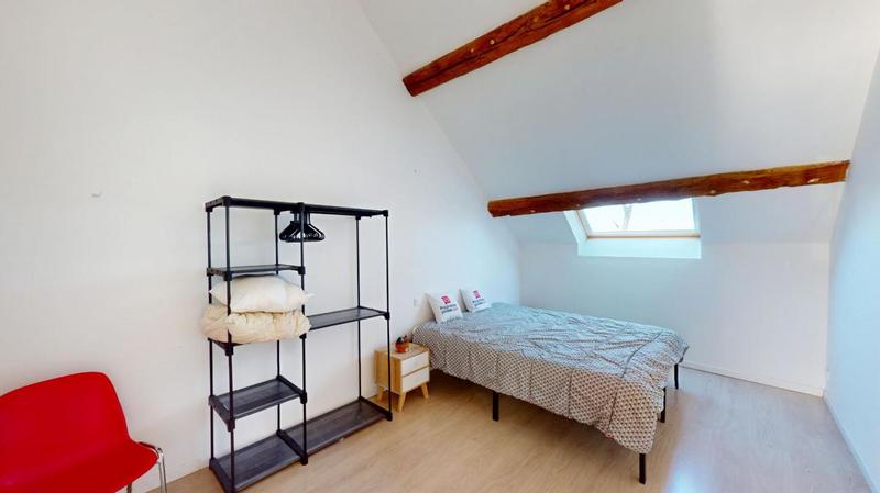 Maison - 570 m² - 15 pièces