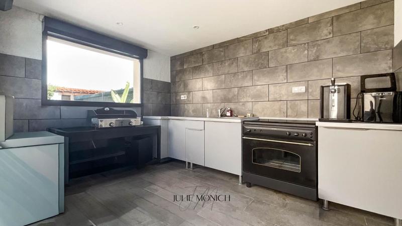 Villa - 206 m² - 5 pièces