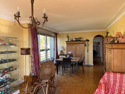 Appartement - 125 m² - 5 pièces