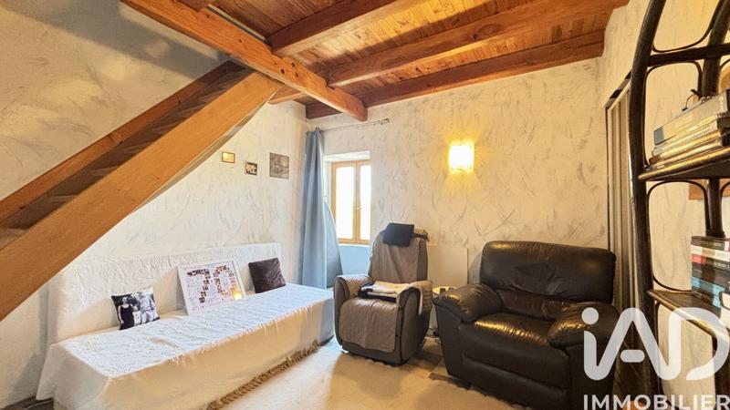 Maison - 110 m² - 8 pièces